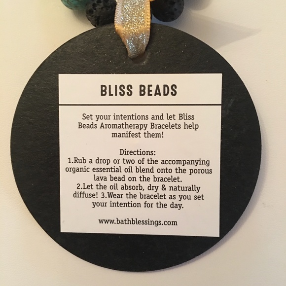 BLISS BEADS Aromatherapy Bracelet - NWT & Designer Gift Box - Picture 3 of 3